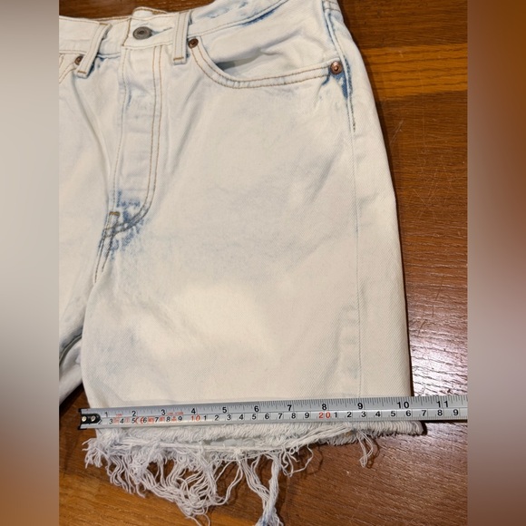 Levi's 501 ‘81 Stone Washed Cutoff Frayed Hem Jean Shorts red tab Big E 2010or18 - Picture 11 of 12